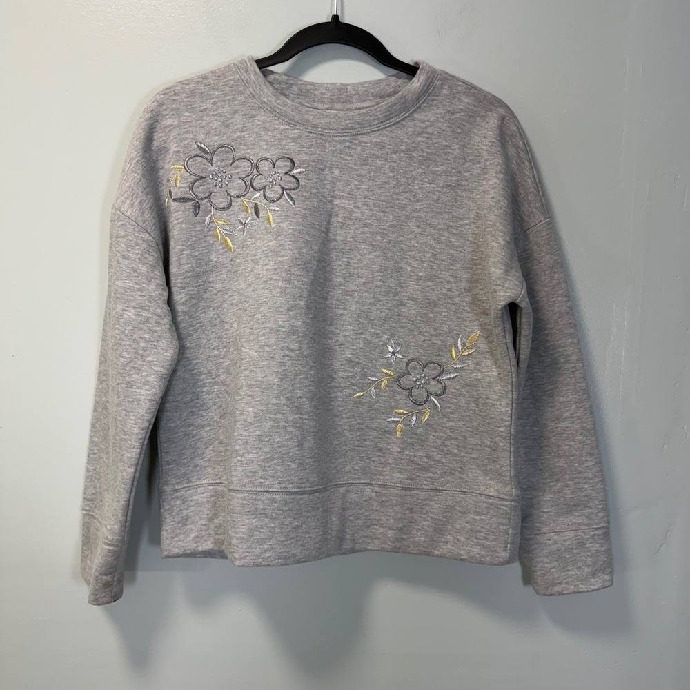 Charlotte by Cato Gray Floral Embroidered Sweatshirt L 286932 Womens Pullover
